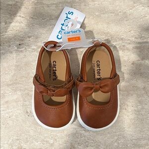 Carter’s Brown Lily-G Bow Shoes Size 4 Walking Shoes for Their First Steps